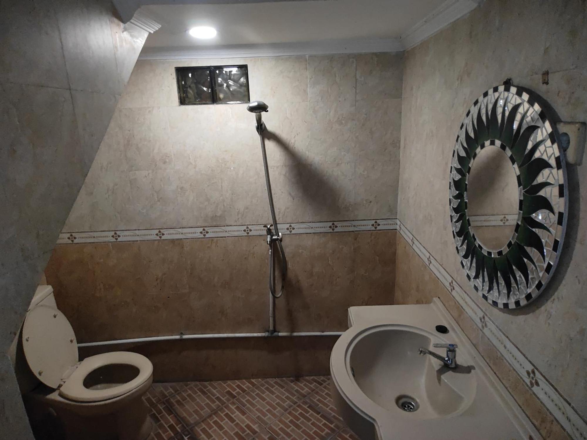 Tirto 27 Homestay Yogyakarta Exterior photo
